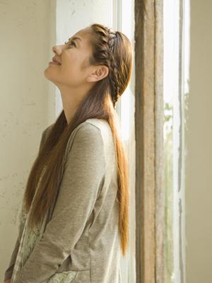 名前のネックレスが人気を集めています