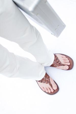 2025年版：フードなしパーカーの選び方とコーディネート術